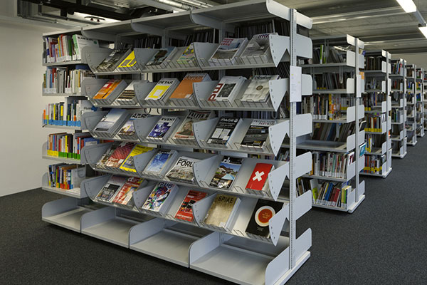 Zeitschriftenregal Bibliothek tede-Z St. Pölten