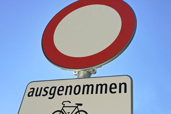 Verkehrszeichen Fahrverbot ausgenommen Fahrräder