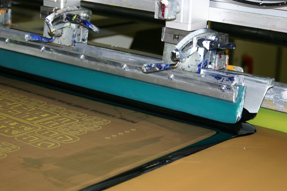 Siebdruckanlage bei Forster